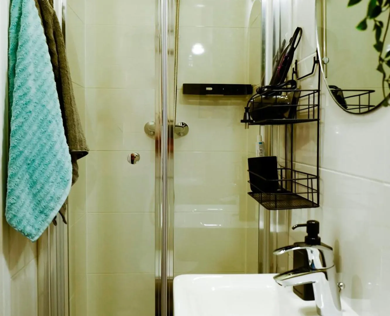 公寓 Vienna Cozy Hub - Family - Metro Access - 10Min City-Centre