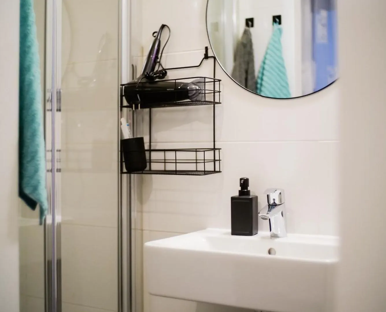 Vienna Cozy Hub - Family - Metro Access - 10Min City-Centre 오스트리아
